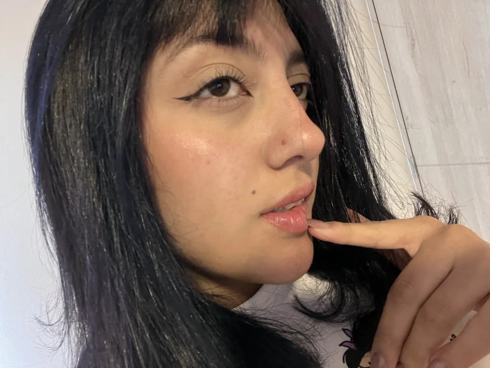 Violeta_Cute7 Chatroom