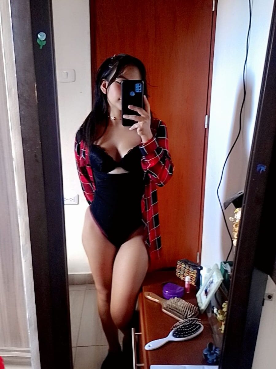 Violetha_19 Chatroom
