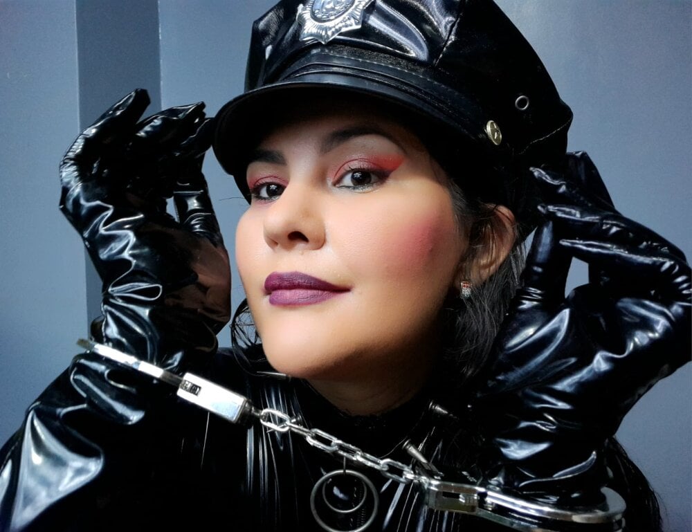 Violettacastello12 Chatroom