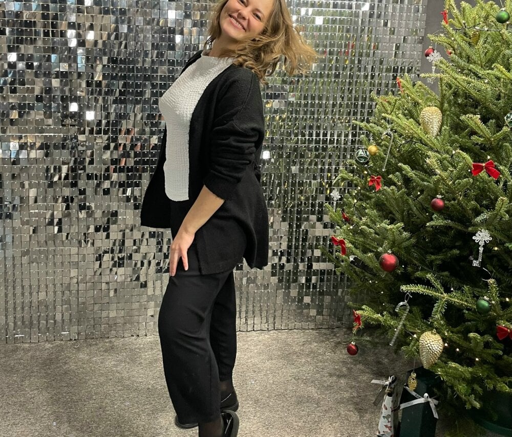 Visia_saly3 Chatroom