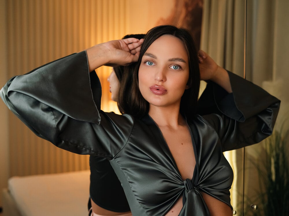 Vivian_Vance Chatroom