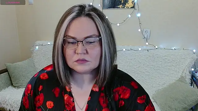 Vivien__wet Chatroom