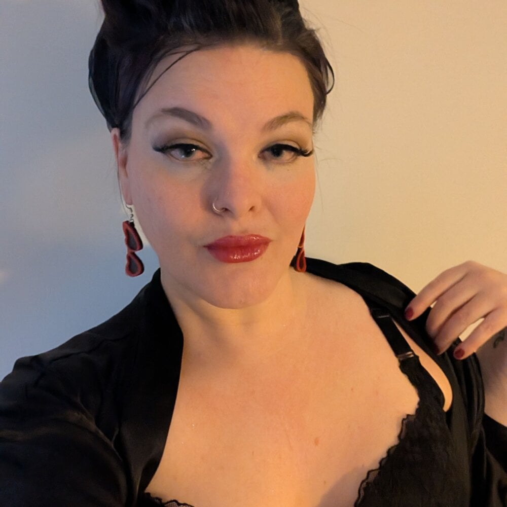 VixieVanderbilt Chatroom