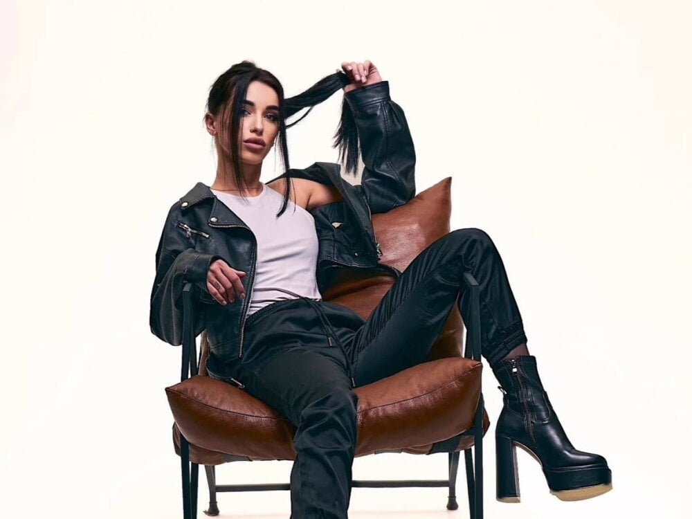 Vlada_Elfie Chatroom