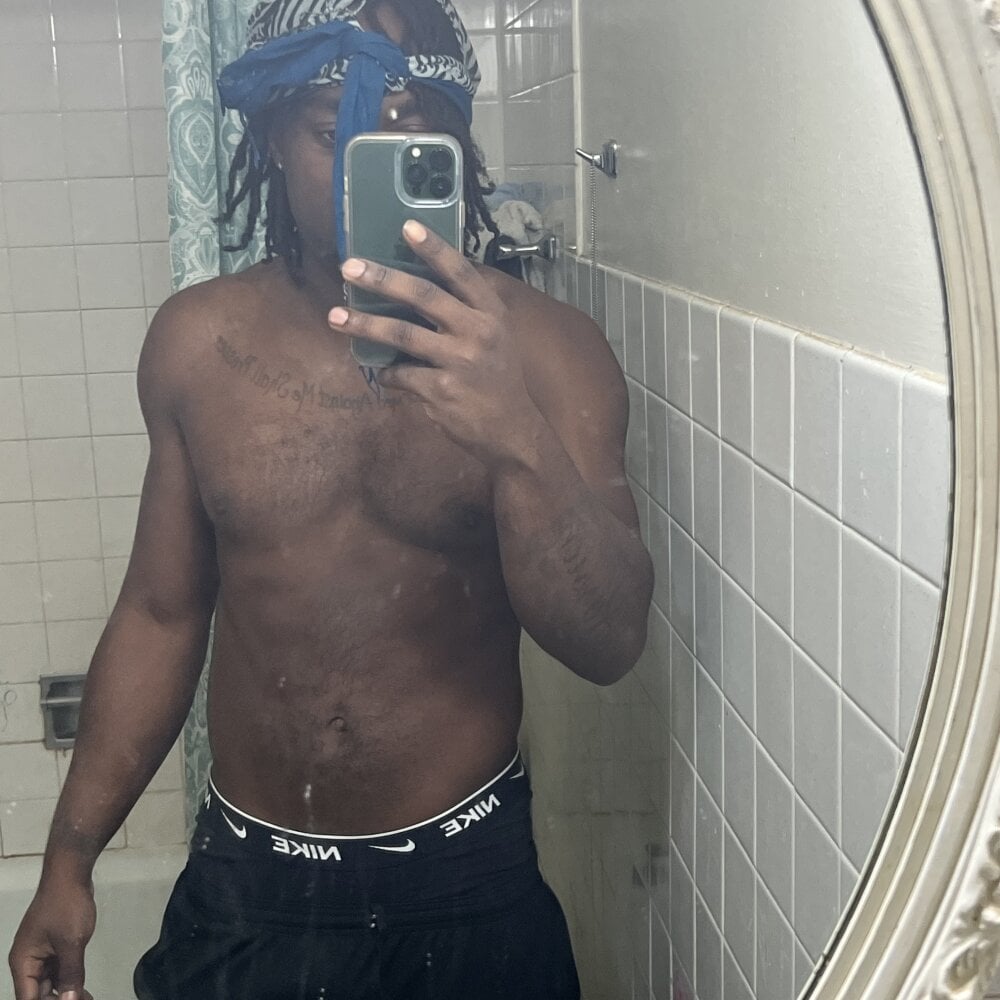 Watchthis101 Chatroom