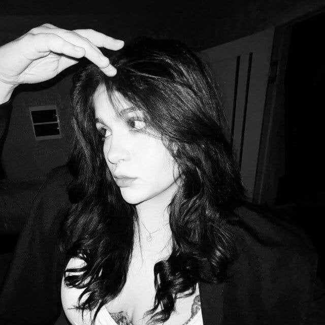 We_Wanna_Breed Chatroom