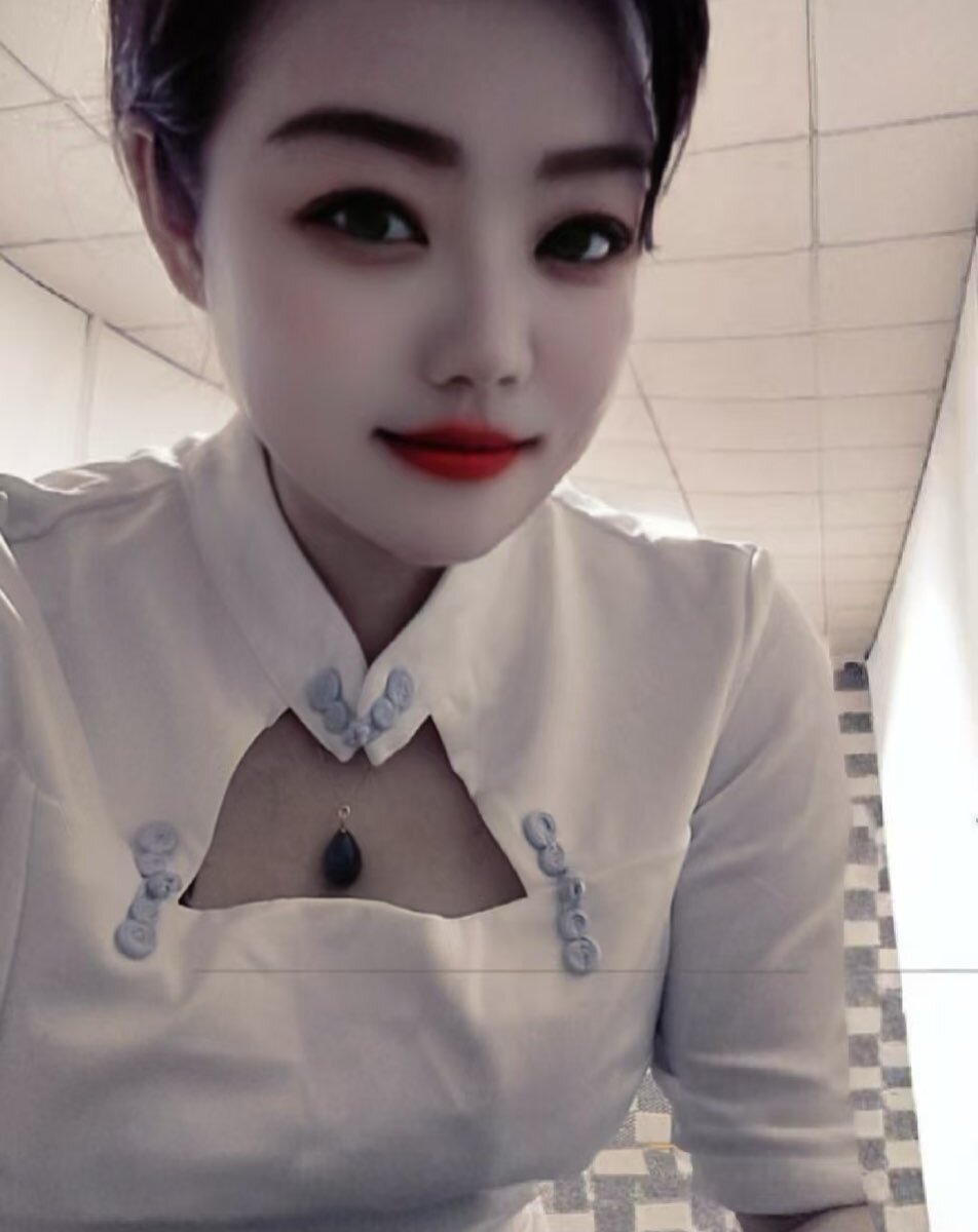 Wendy-9 Chatroom