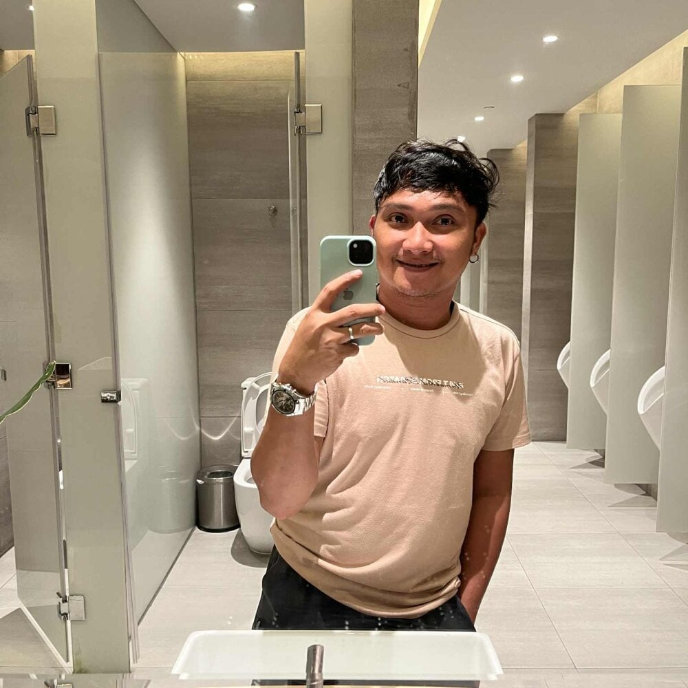 Wild_in_bedxx Chatroom