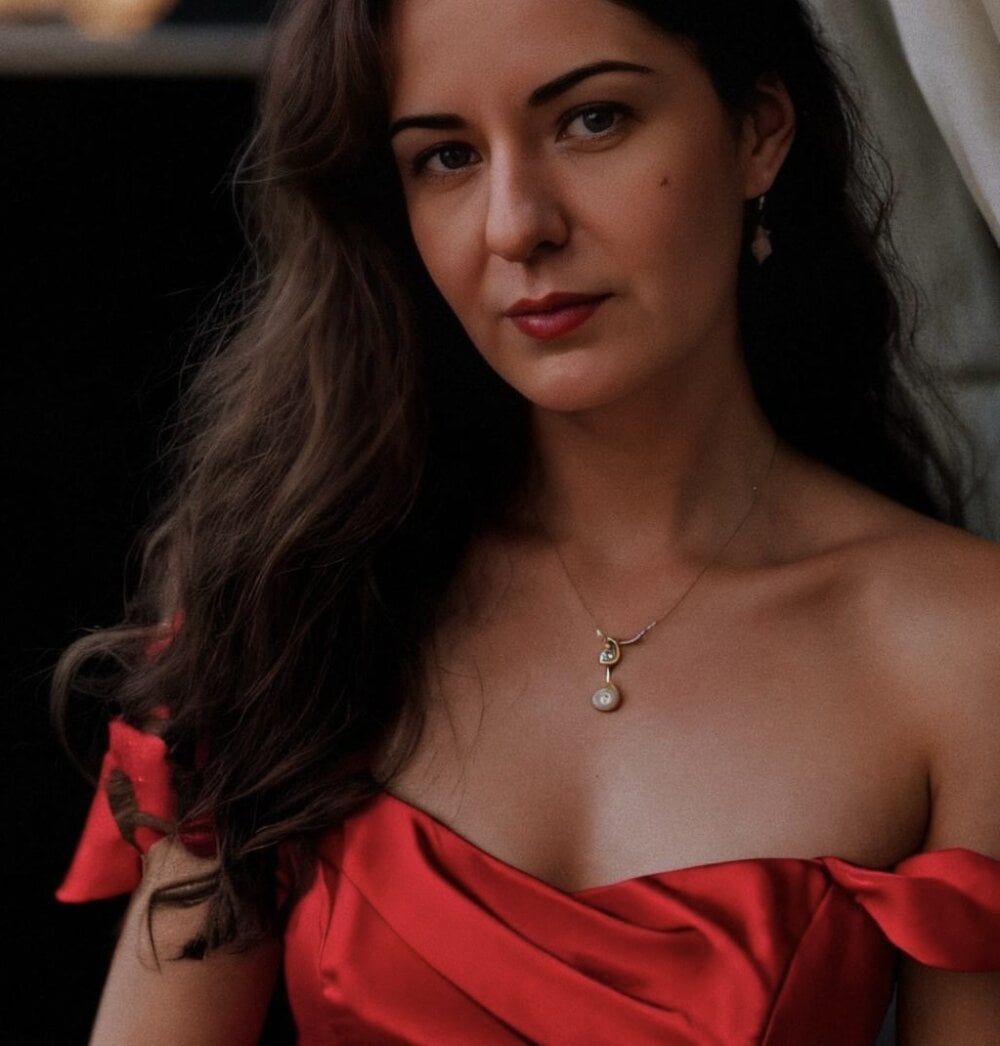 Witch_in_Velvet Chatroom