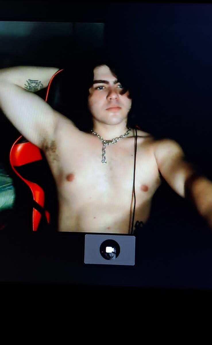 WulfhildKevin616 Chatroom