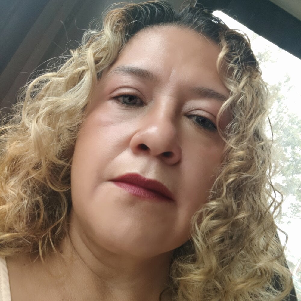 XimenaSmith Chatroom