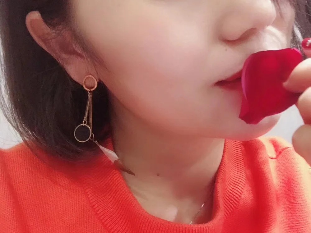 Xinxin-7771 Chatroom