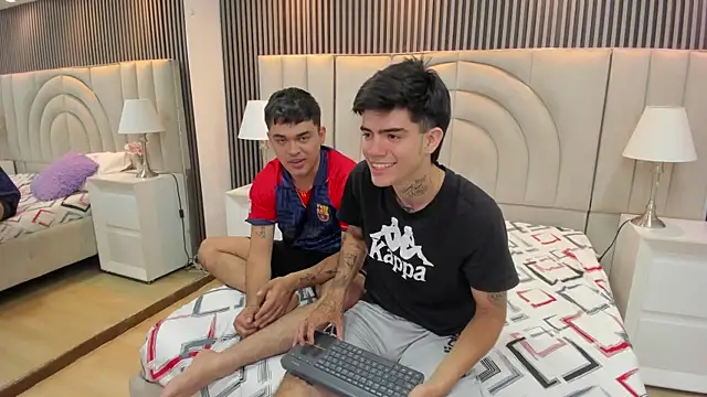 Xtreme_Boys Chatroom