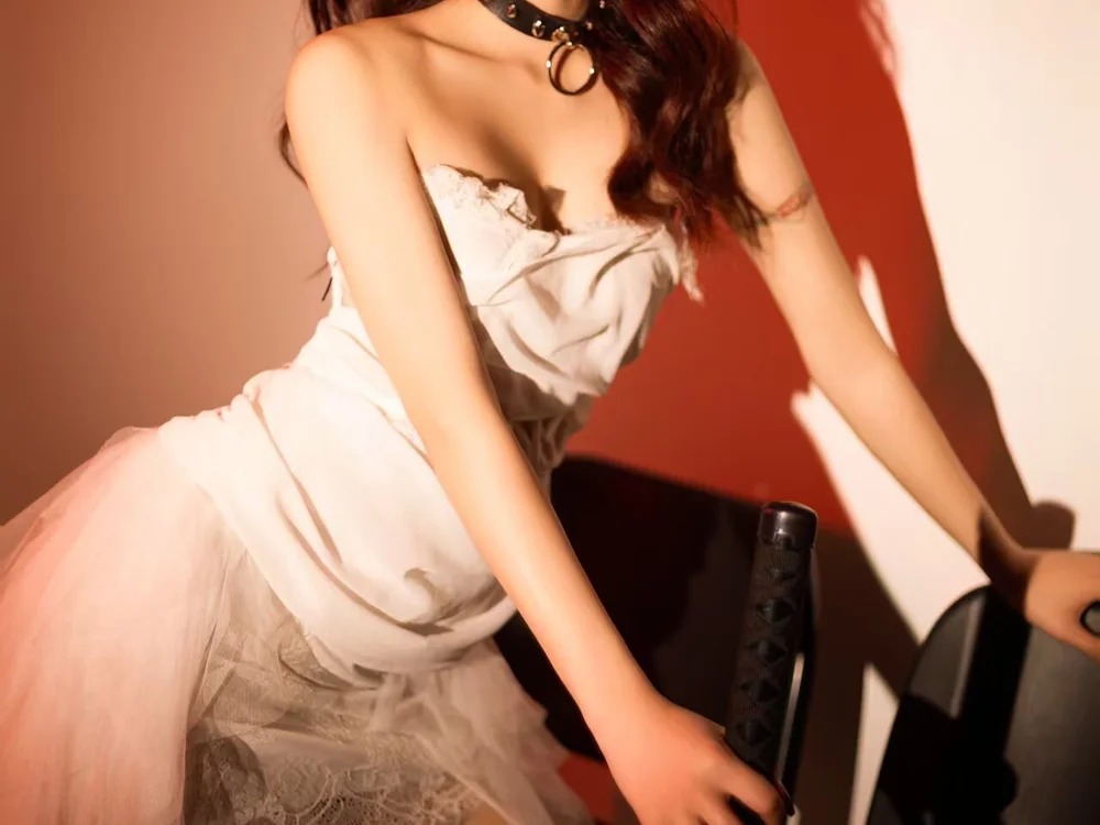 Y--F--LOVE Chatroom