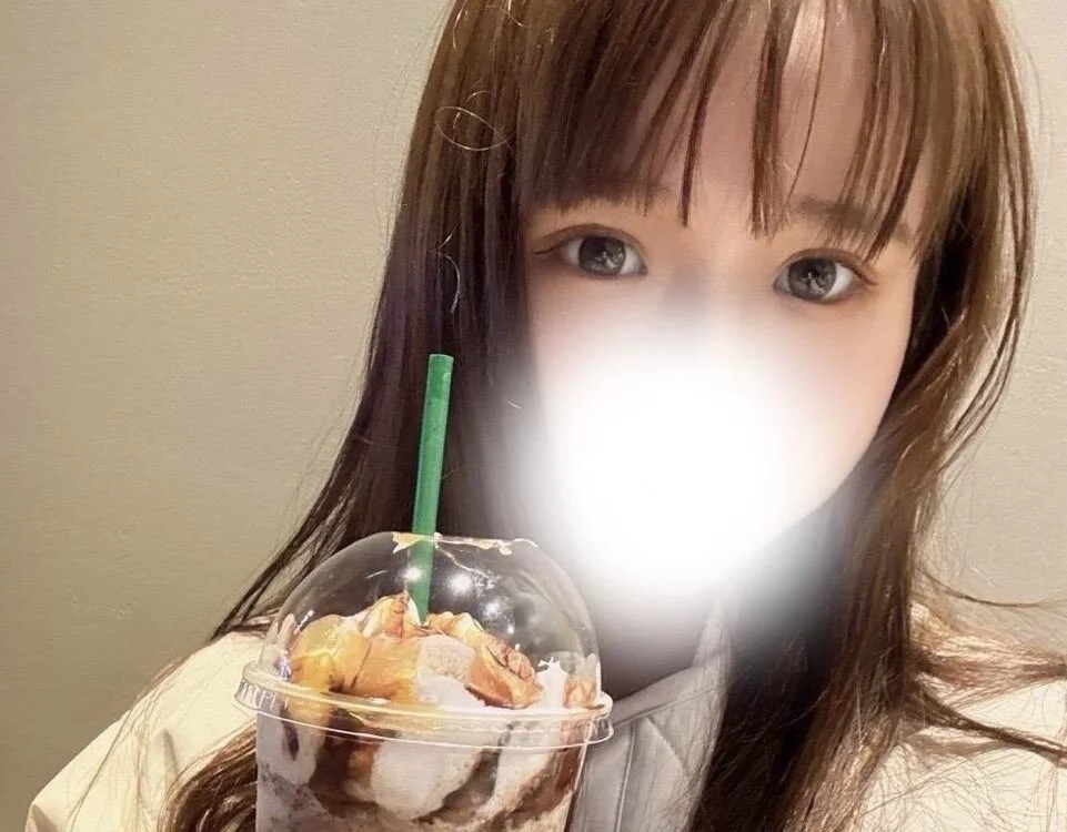YUNA_033 Chatroom