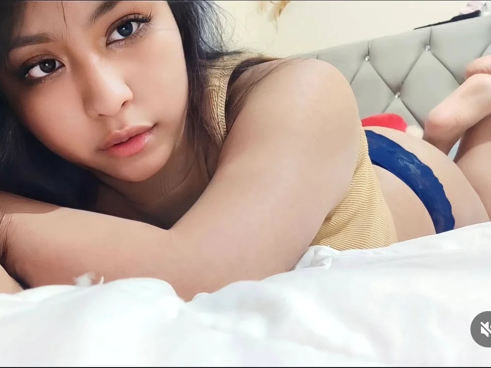 Yashira152 Chatroom