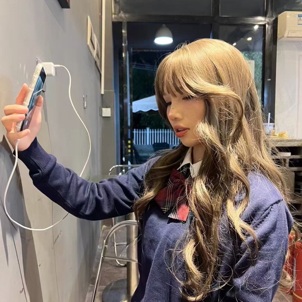 Yiyi-707 Chatroom