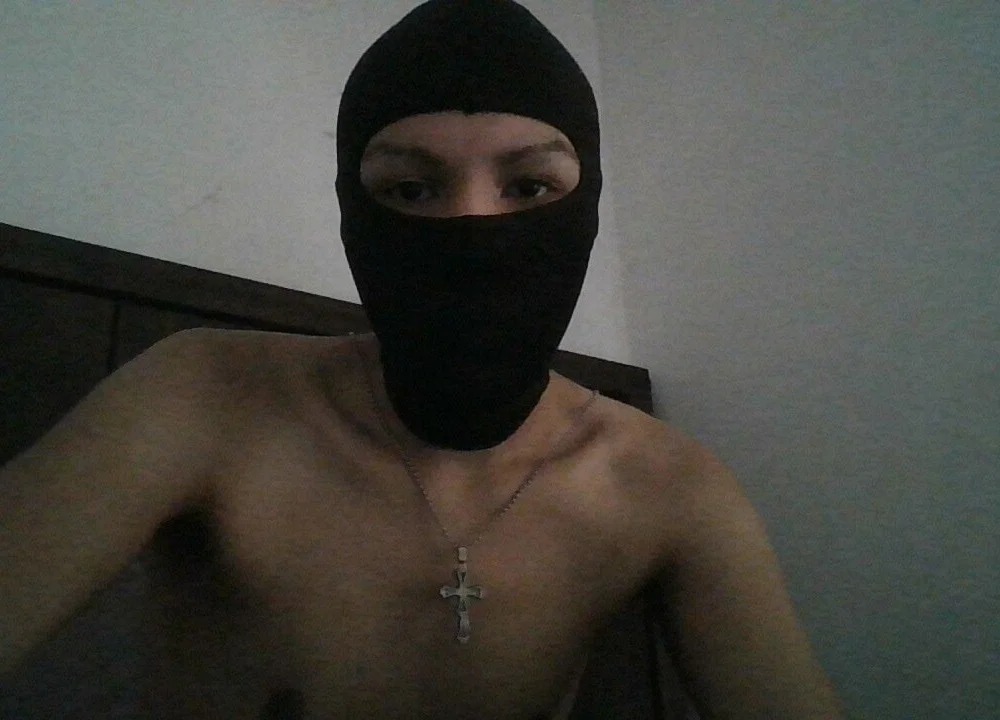 YngLatin0 Chatroom