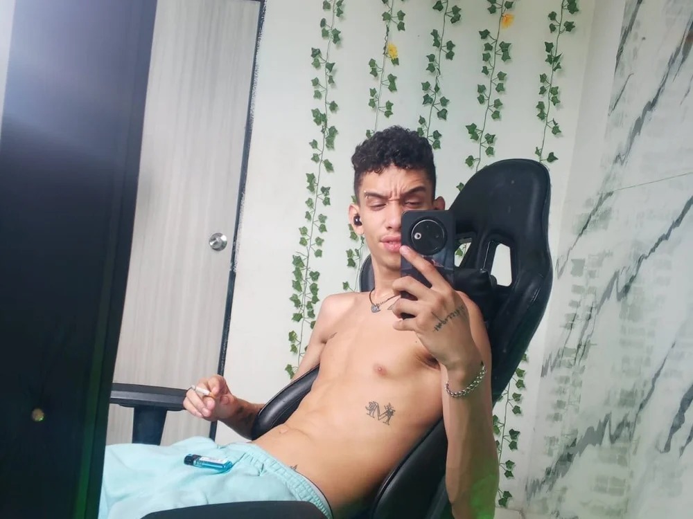 YorYo_hot Chatroom