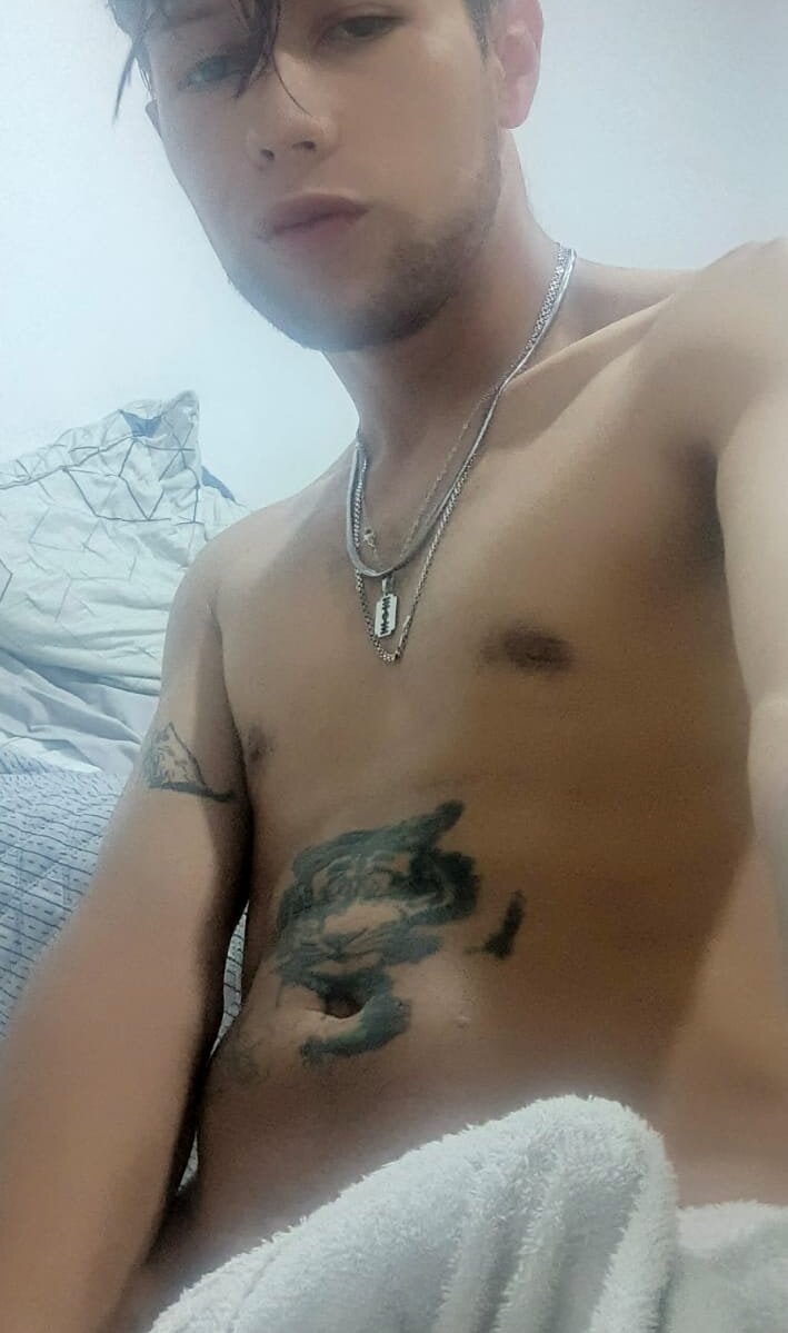 YourDirtyboy242 Chatroom