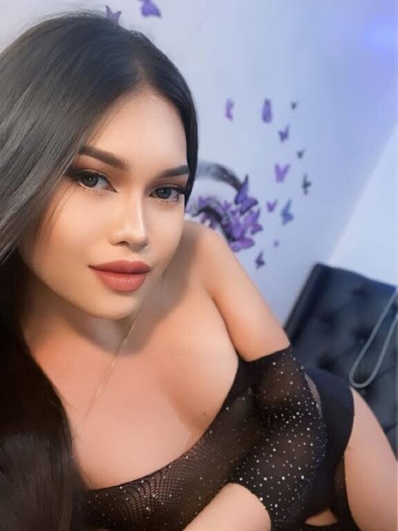 YourExpensiveLuna Chatroom