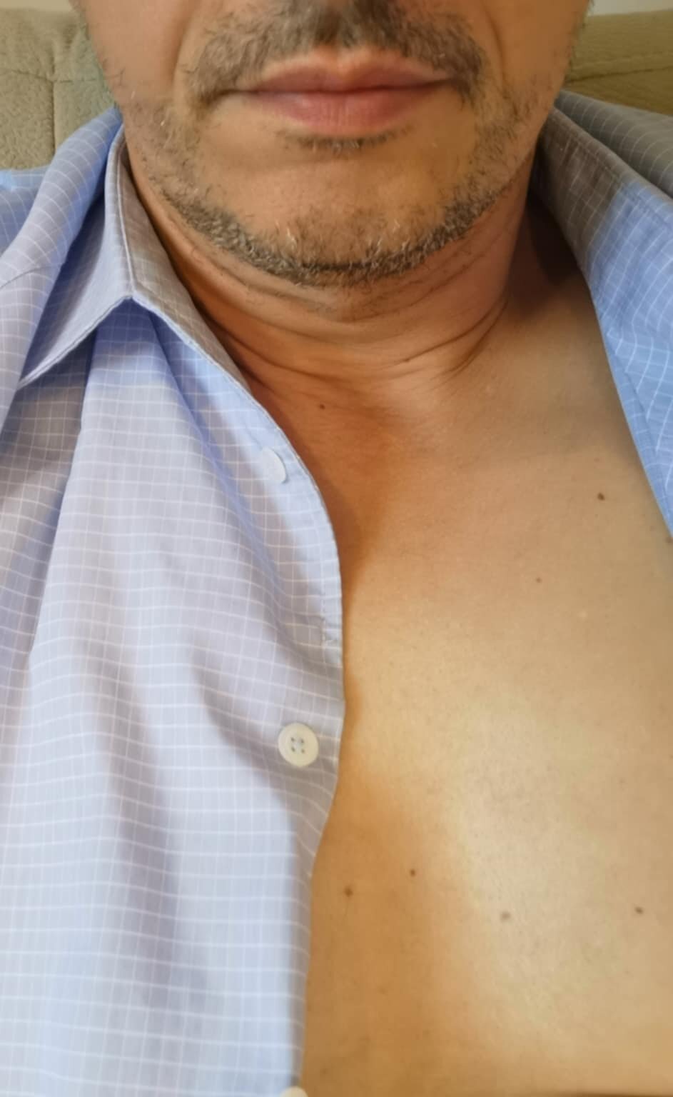 YourFriend8102 Chatroom