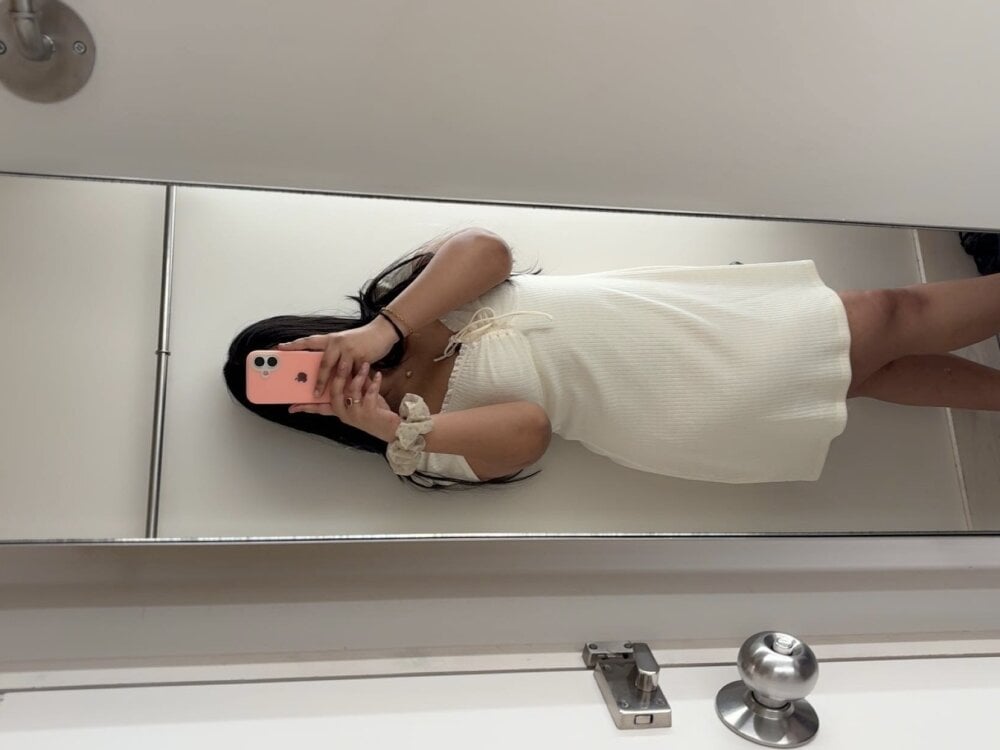 Your_School_Girl_ Chatroom