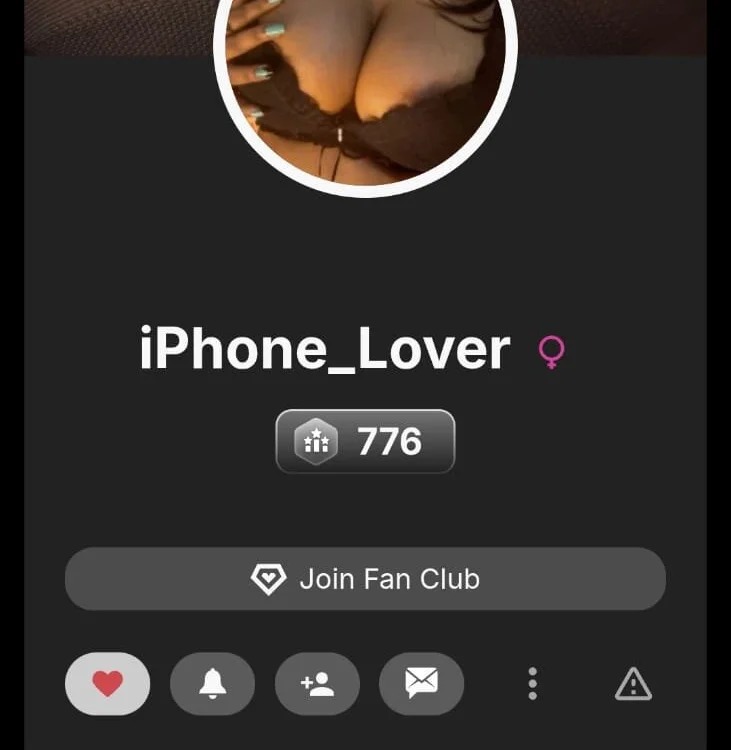 Your_lellaa Chatroom