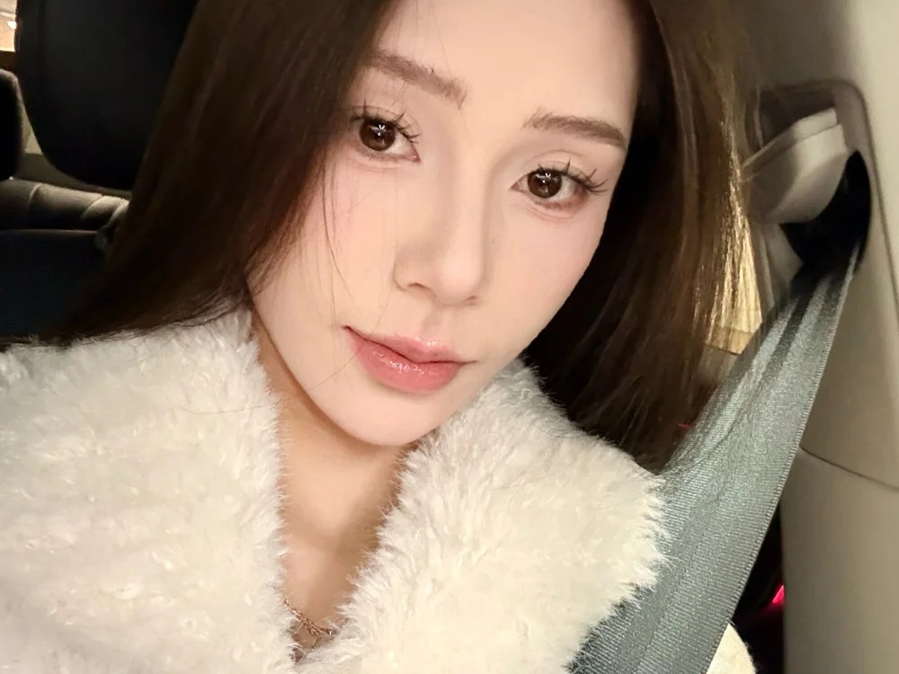 Yu_yu-33 Chatroom