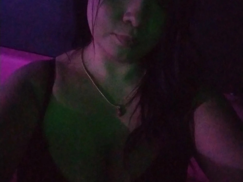 Yuliavega Chatroom