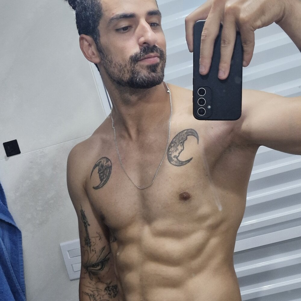 Yunero Chatroom