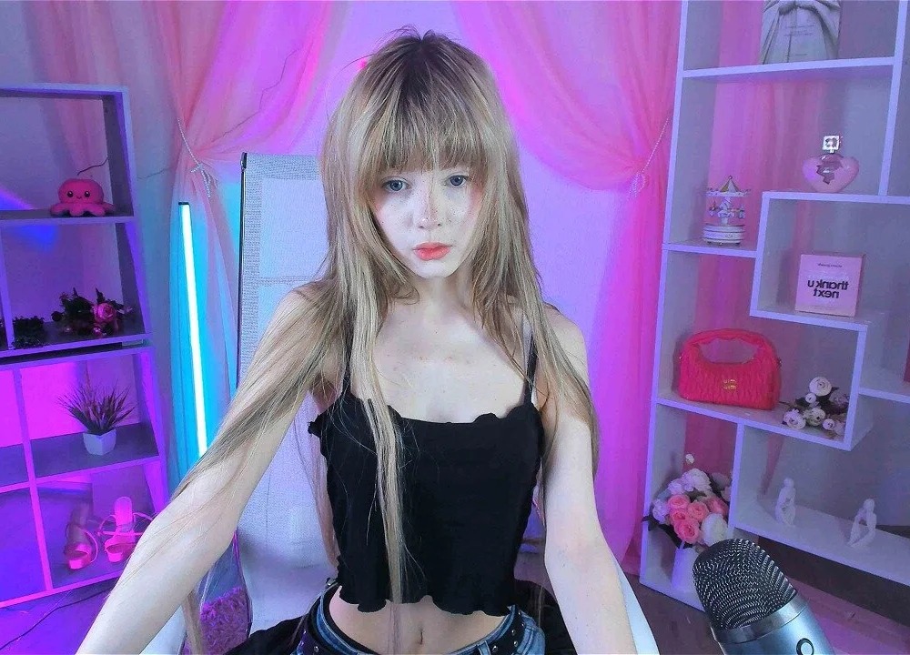 YuniAoki Chatroom