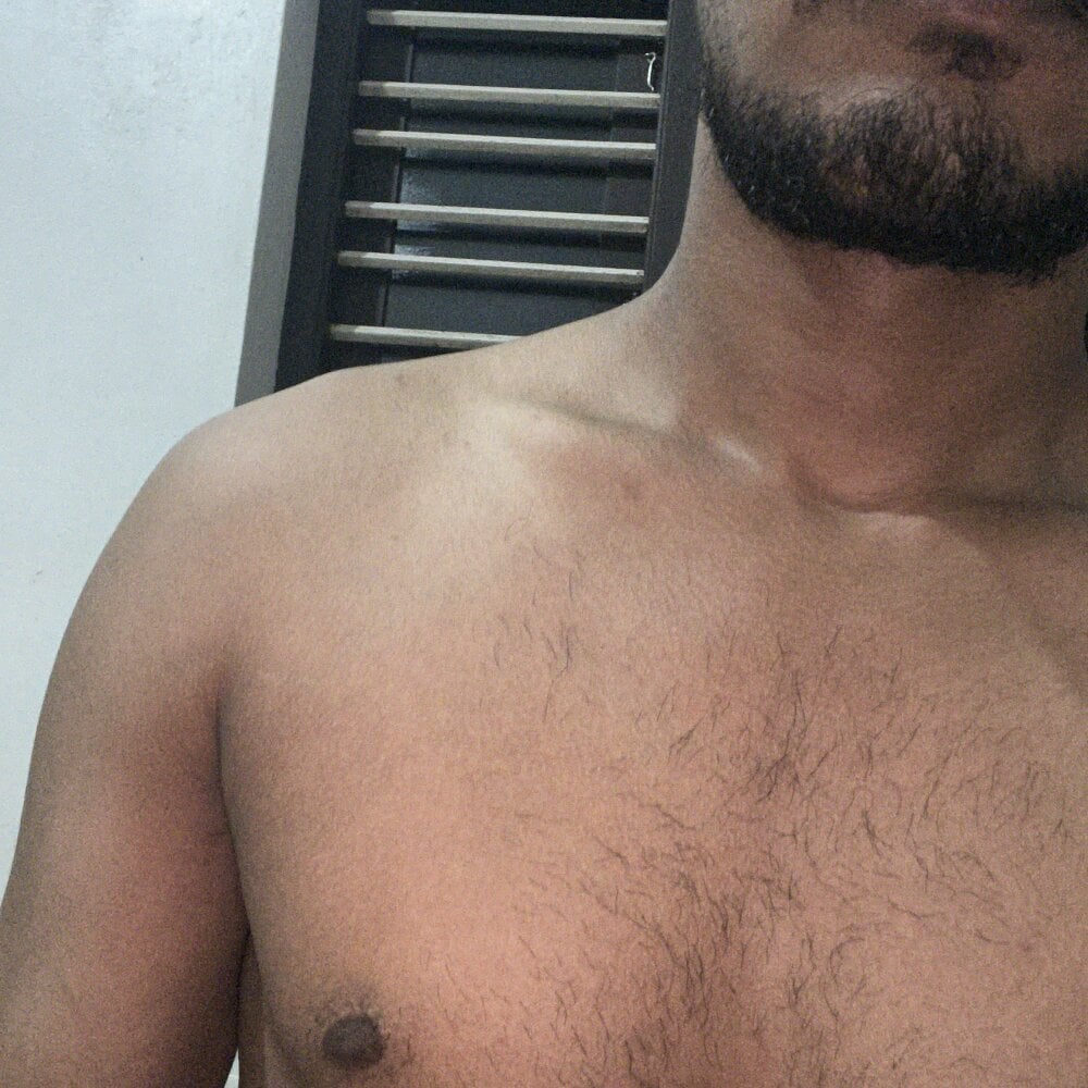 Zahirali017 Chatroom