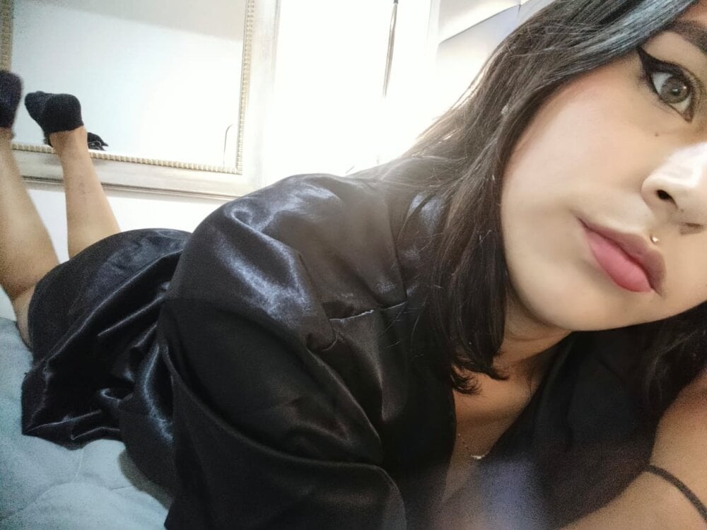 Zayra_Velisse1 Chatroom