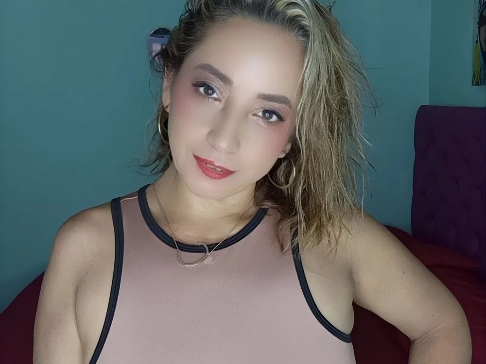 ZoeDiviine Chatroom