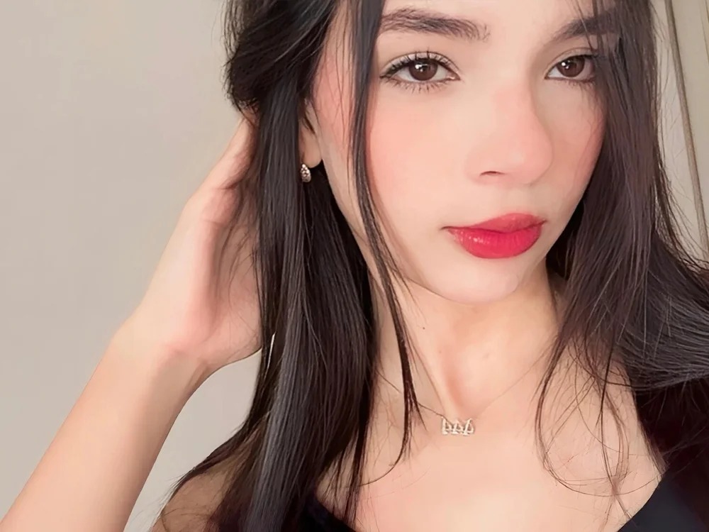 Zoe_444 Chatroom