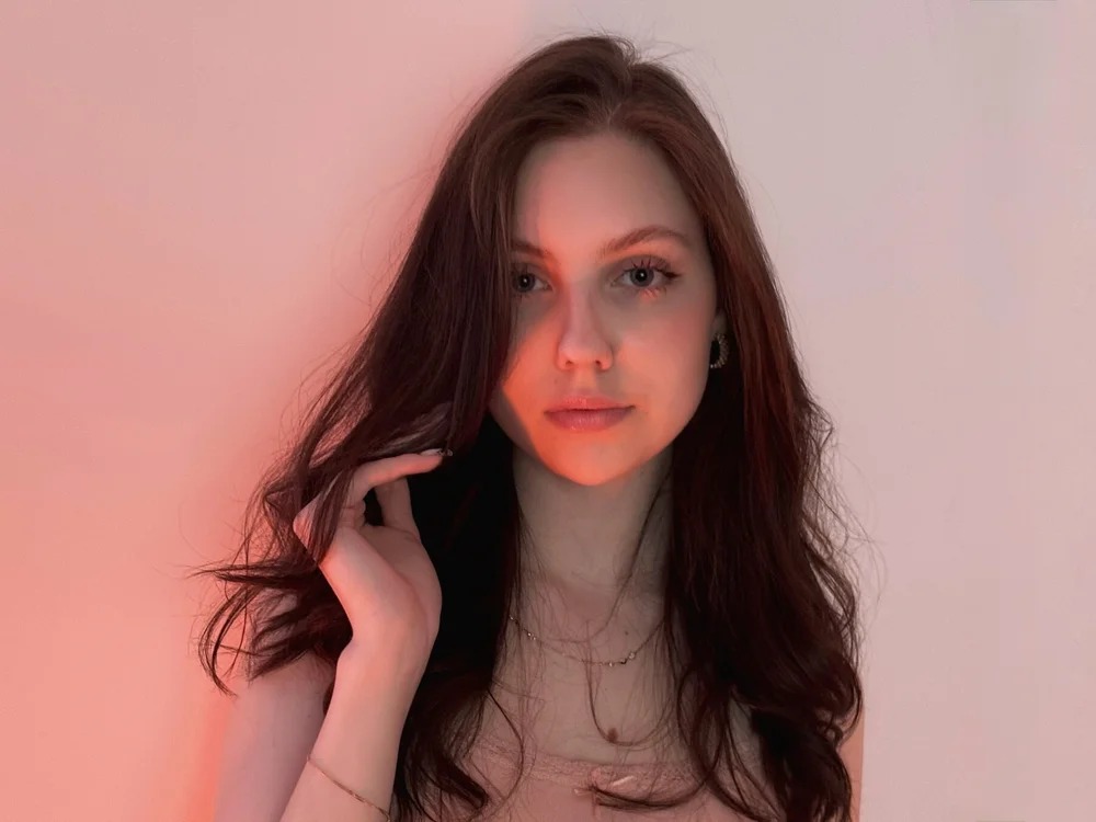 _AliceWells Chatroom