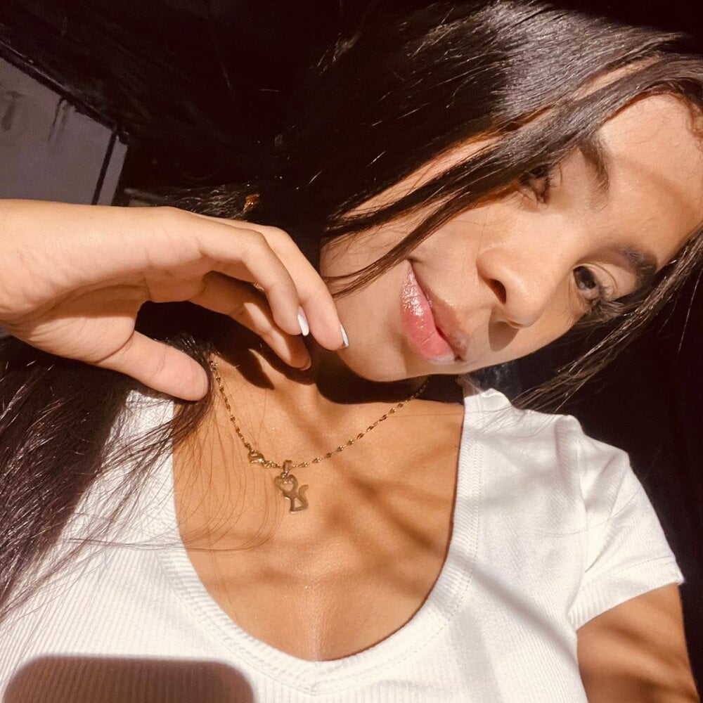 _Anna_Maria Chatroom