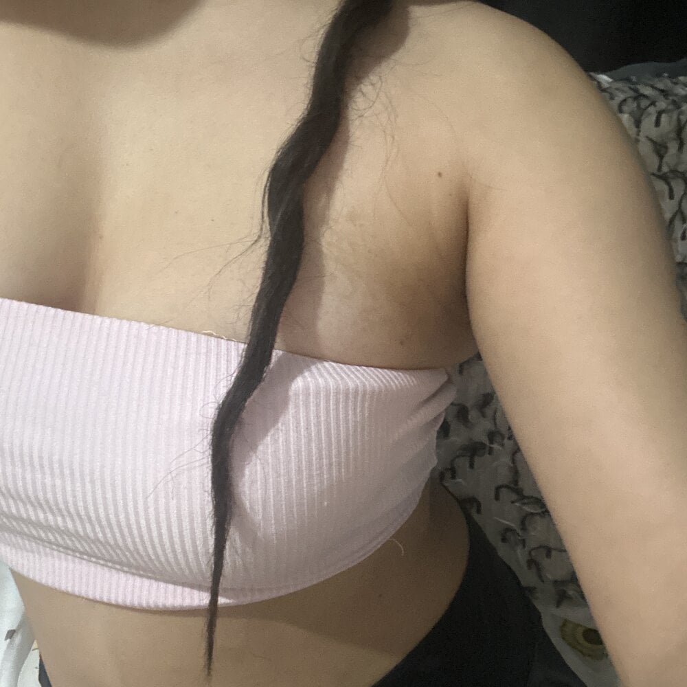 _AsiBebe_ Chatroom
