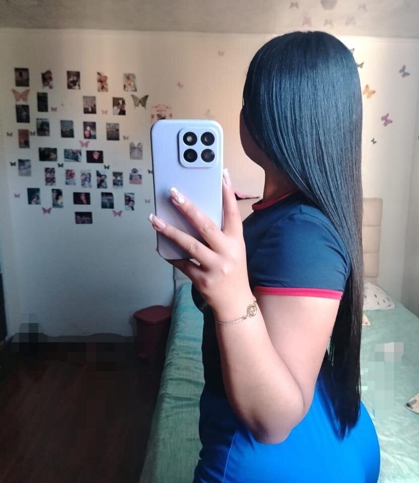 _Asshley_bensoon_ Chatroom