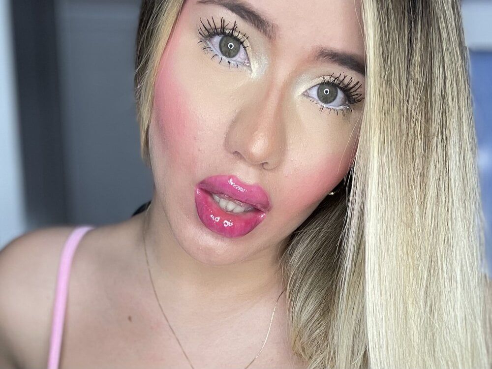 _Miss_Erika_ Chatroom