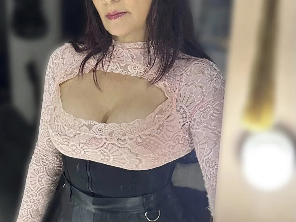 _Pamela04 Chatroom