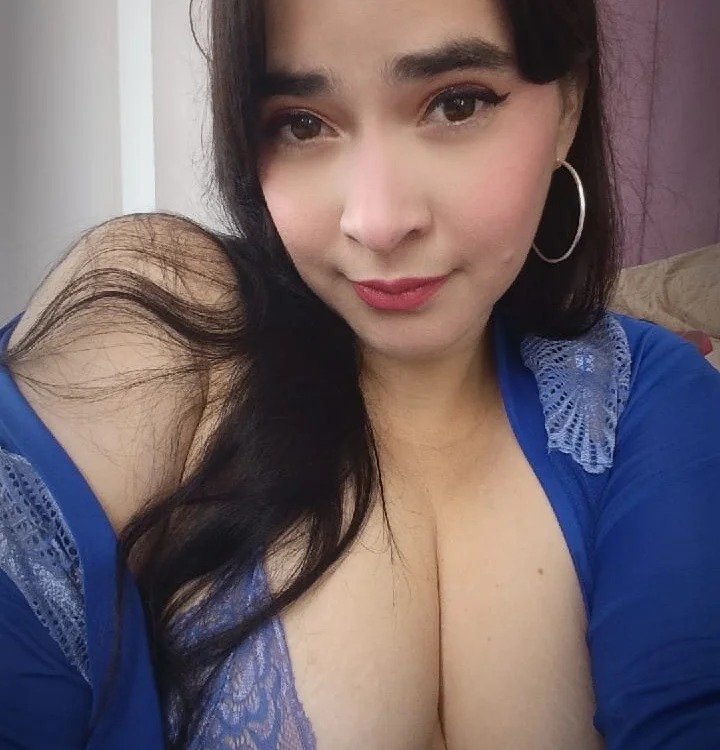 _VALERIAGOMEZ Chatroom