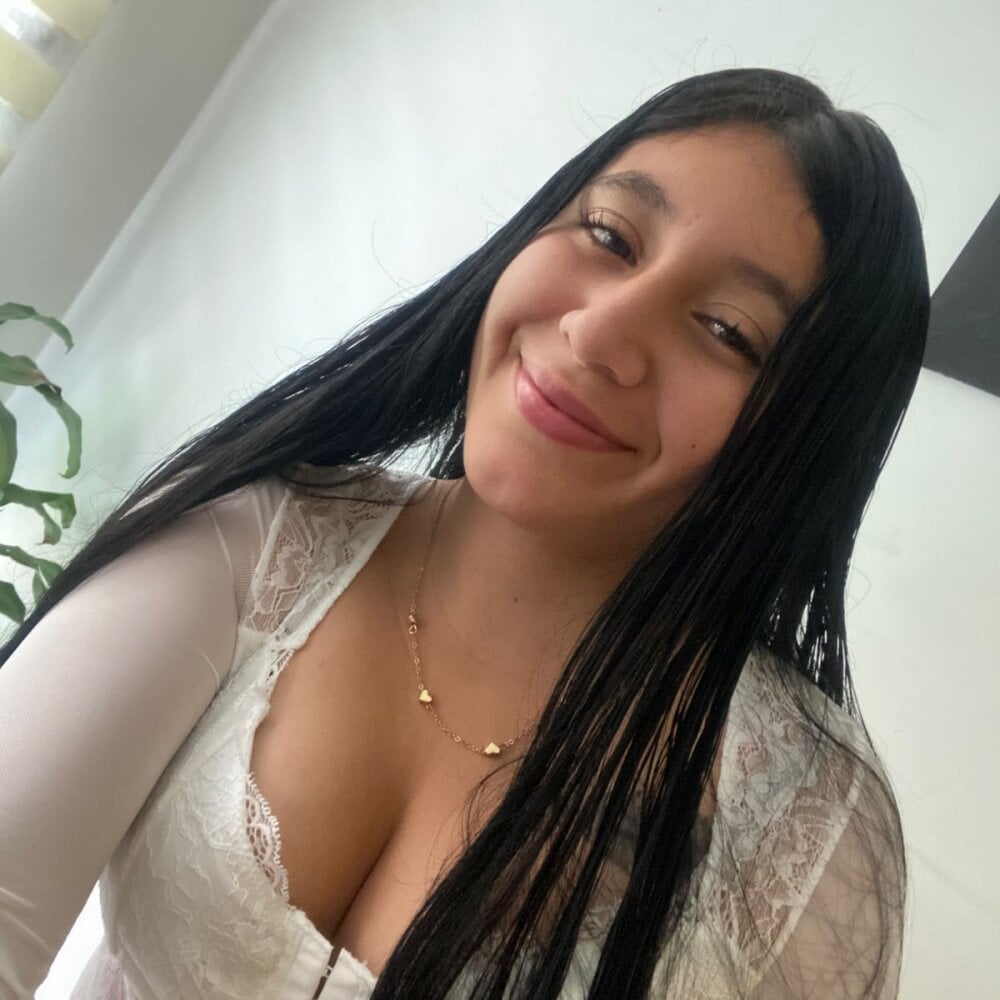 __Antonella Chatroom