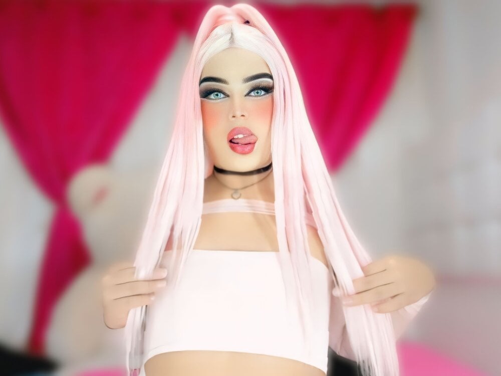 __Emma_Valentina__ Chatroom