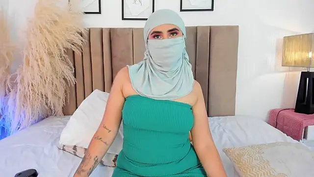 _aamira Chatroom