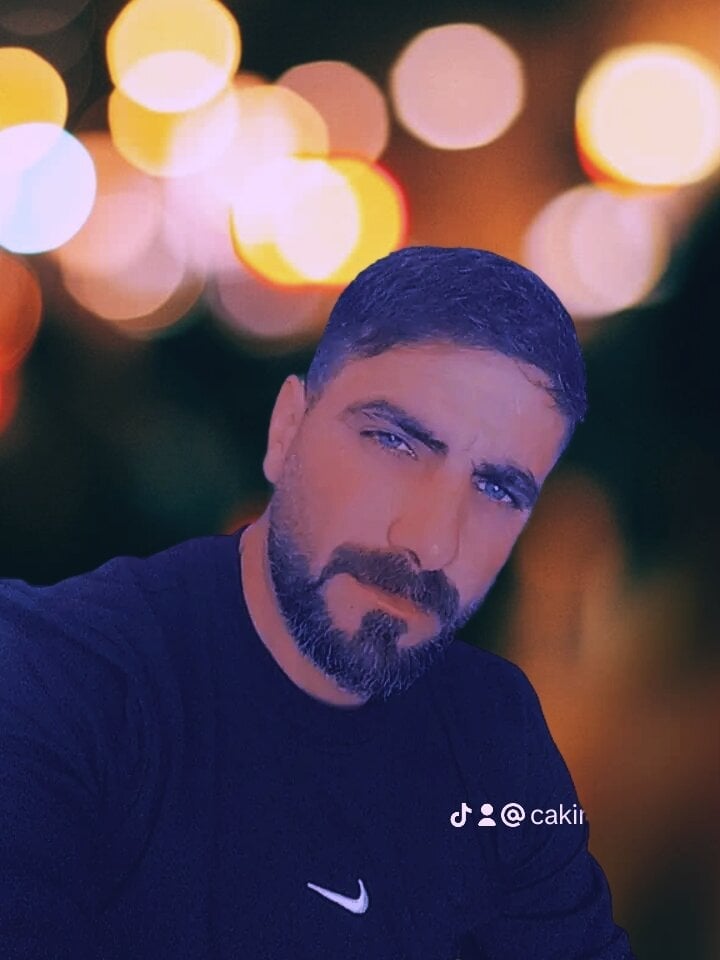_azz04 Chatroom