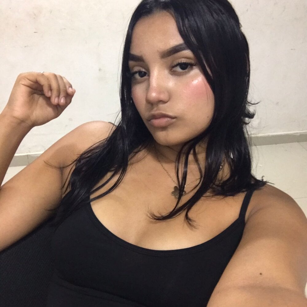 _saraa_x Chatroom