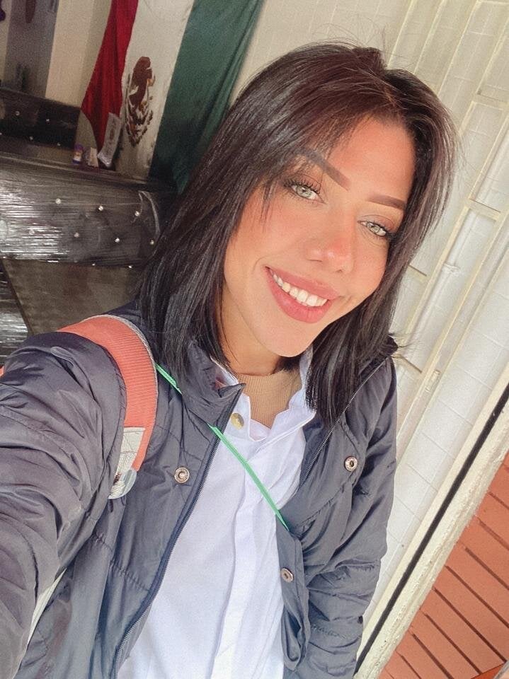 _zoe_bakerr Chatroom