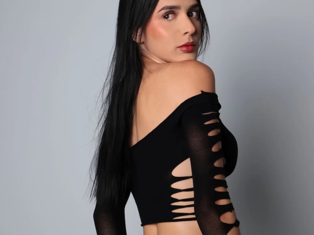 abril_torres_ Chatroom